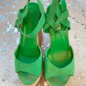 Shoe dazzle wedges